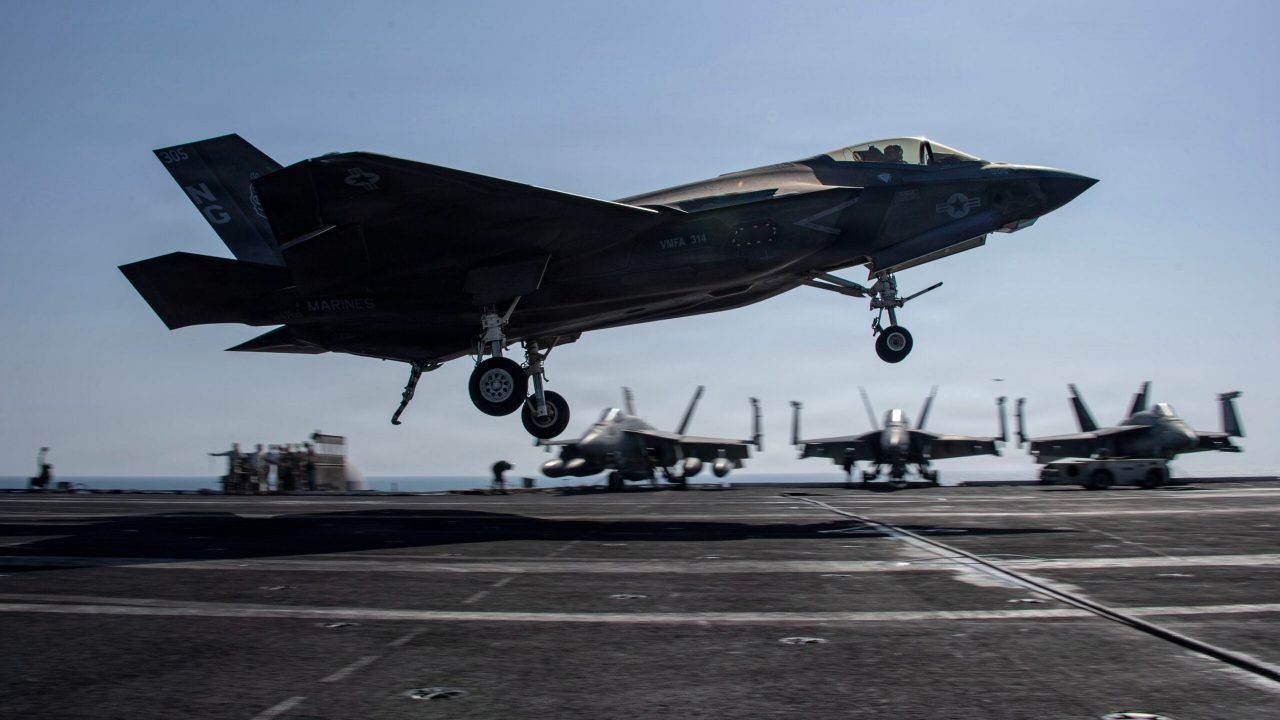 Explosive night in Gulf as US and Iran trade strikes
